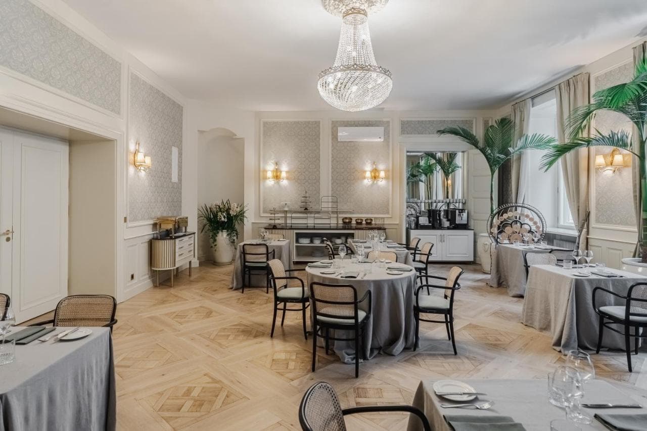 Hotel Unicus Palace Old Town - Destigo Hotels view 6