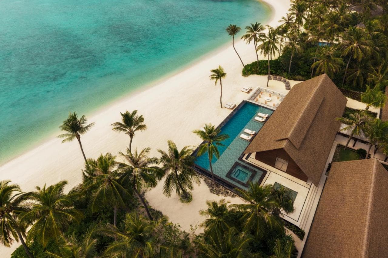 One&Only Reethi Rah view 3
