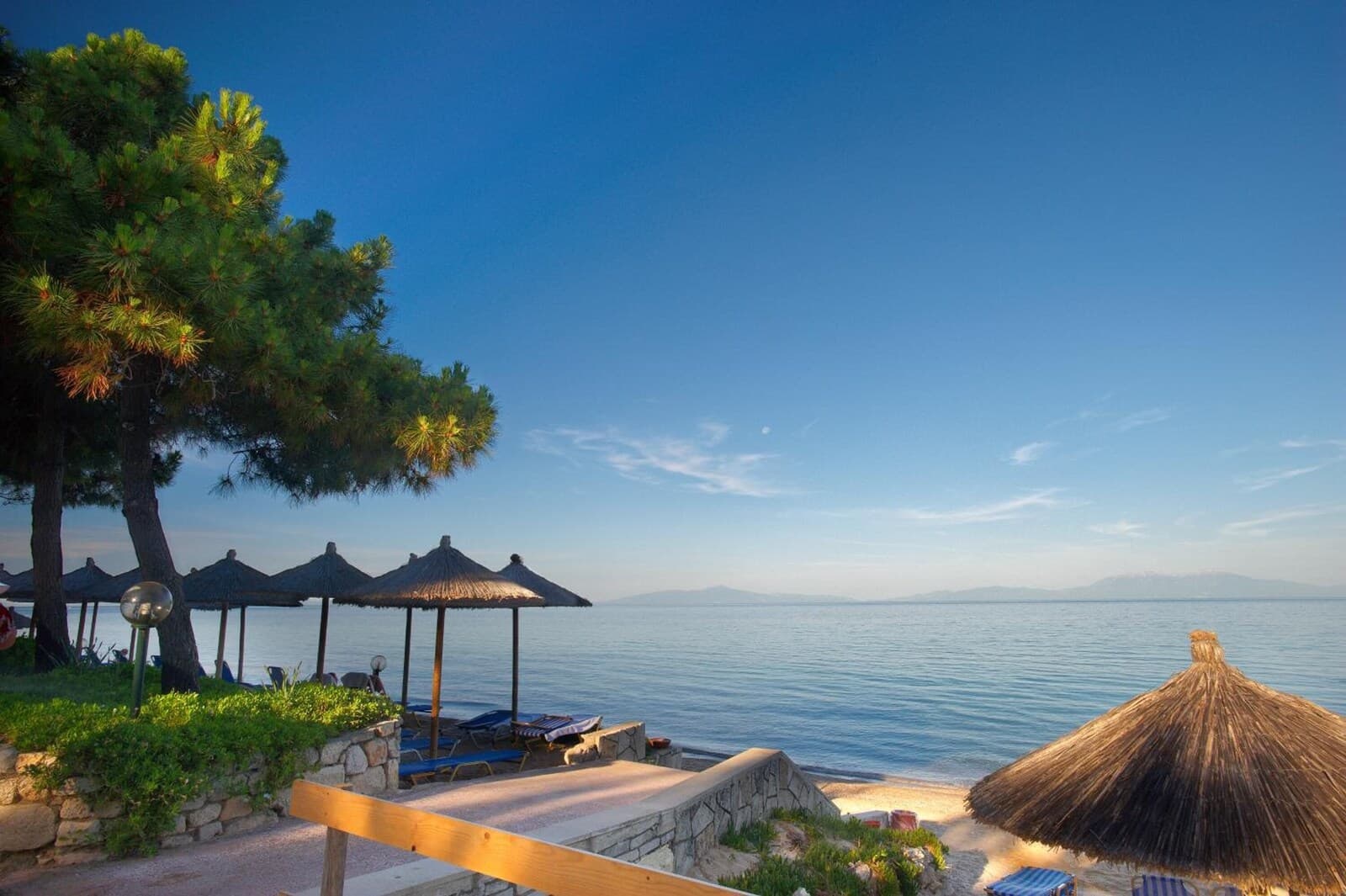 Portes Beach Hotel – huvudbild