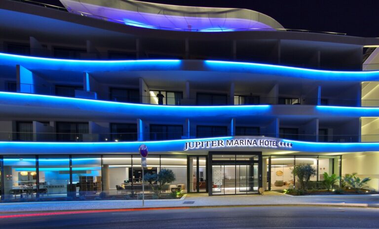 Jupiter Marina Hotel